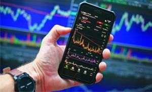 Reuters: Scăderea acţiunilor companiilor de software ridică semne de întrebare privind impactul AI asupra pieţelor